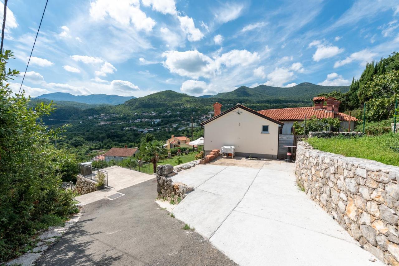 Sea View Apartment with Garden near Opatija Veprinac Buitenkant foto