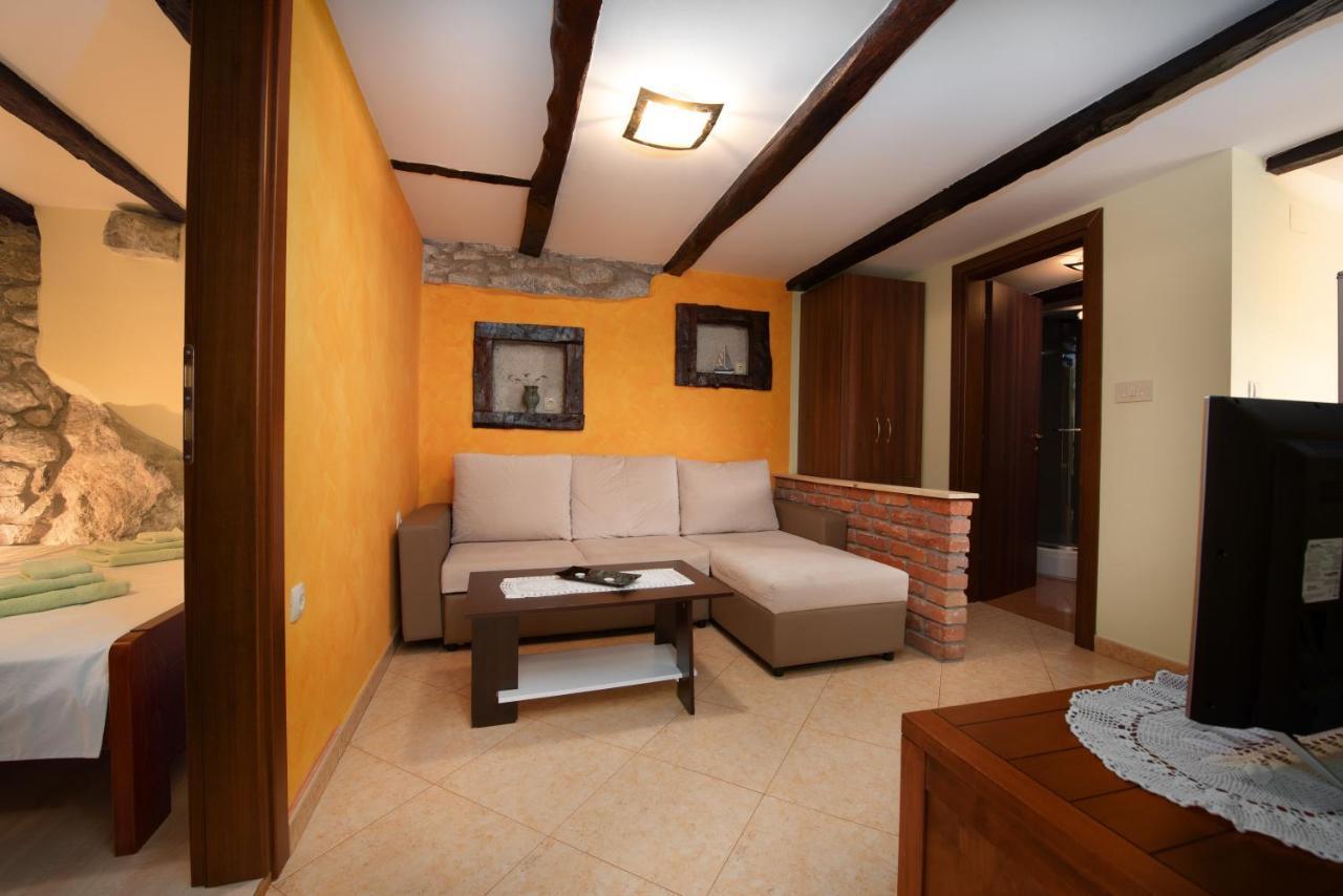 Sea View Apartment with Garden near Opatija Veprinac Buitenkant foto